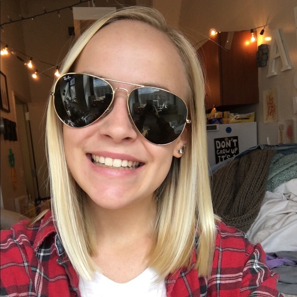 Meet your Posher, Ashley - Picture 1 of 1